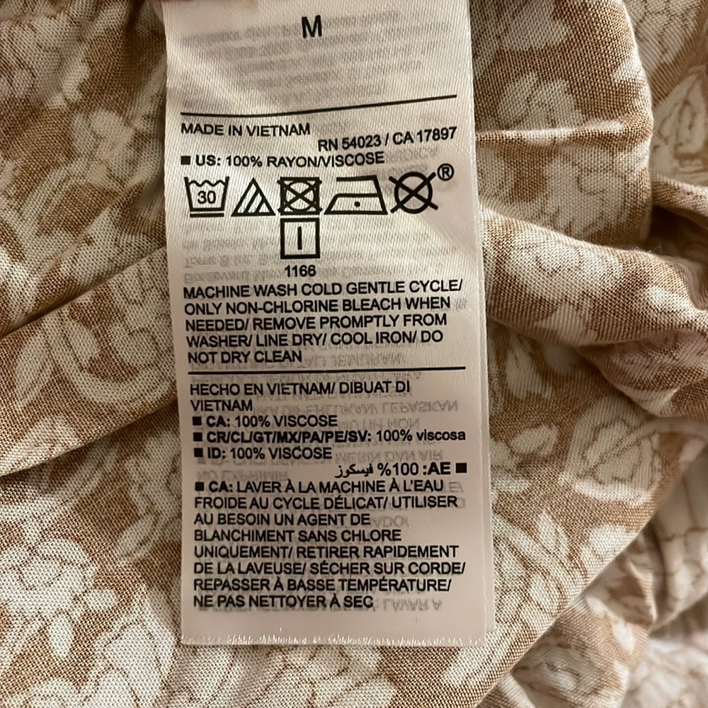 Old Navy Floral Maxi Dress with Square Tie Back - Picture 7 of 7